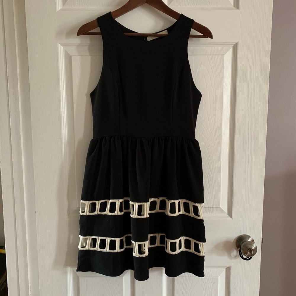 NWOT Everleigh simple black dress